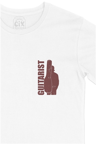 Guitarist Cep Logo Tasarımlı Beyaz Tişört