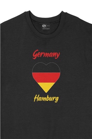 Hamburg Almanya  Bayraklı Kalpli Siyah Sweatshirt