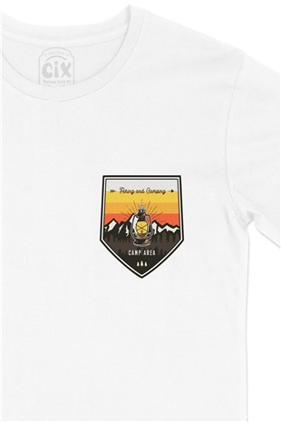 Hiking and Camping Cep Logo Tasarımlı Beyaz Tişört