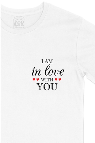 I Am In Love With You Cep Logo Tasarımlı Beyaz Tişört