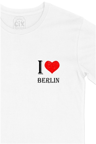 I Love Berlin Cep Logo Tasarımlı Beyaz Tişört