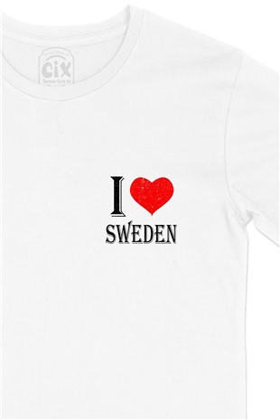 I Love Sweden Cep Logo Tasarımlı Beyaz Tişört