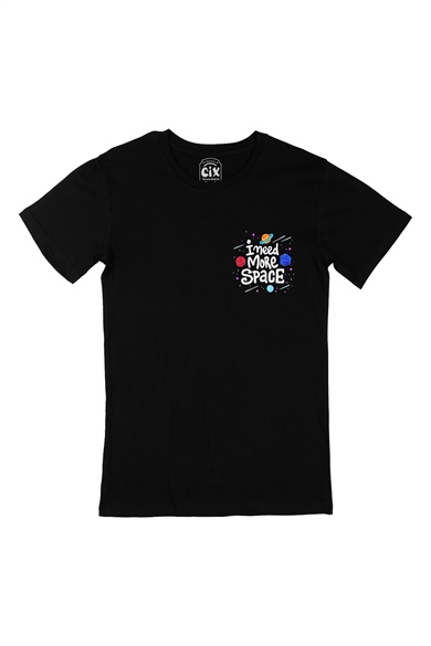 I Need More Space Cep Logo Tasarımlı Siyah Tişört