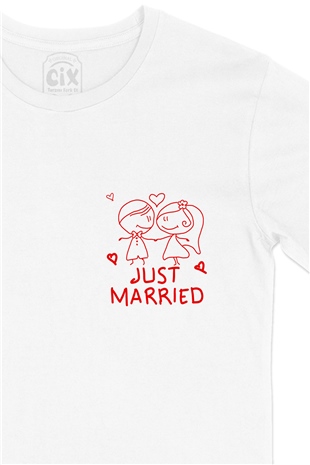 Just Married Çizimli Cep Logo Tasarımlı Beyaz Tişört