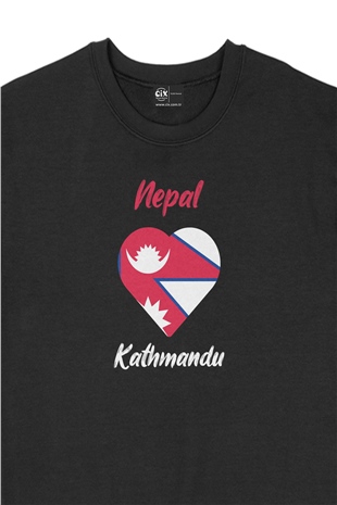 Katmandu Nepal Bayraklı Kalpli Siyah Sweatshirt