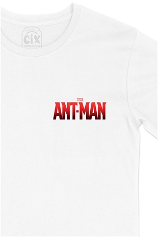 Kırmızı Ant Man Logolu Cep Logo Tasarımlı Beyaz Tişört