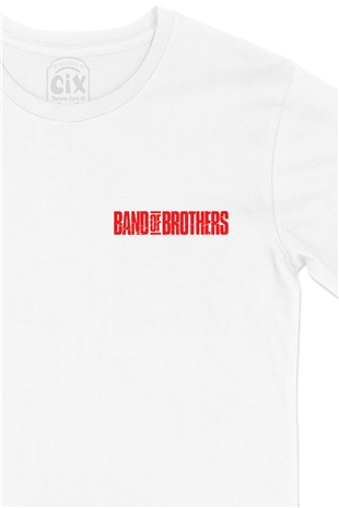 Kırmızı Band Of Brothers Cep Logo Tasarımlı Beyaz Tişört