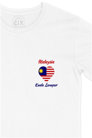 Kuala Lumbur Malezya Bayraklı Kalpli Cep Logo Tasarımlı Beyaz Tişört