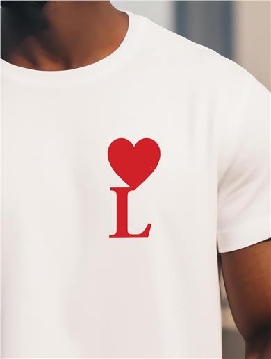 L Harf Baskılı Kalpli Beyaz Tişört