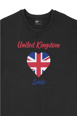 Leeds İngiltere Bayraklı Kalpli Siyah Sweatshirt