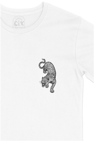 Leoparlı Cep Logo Tasarımlı Beyaz Tişört