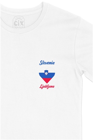Ljubljana Slovenya Bayraklı Kalpli Cep Logo Tasarımlı Beyaz Tişört