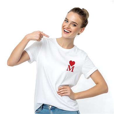M Harf Baskılı Kalpli Boyfriend Beyaz Tişört