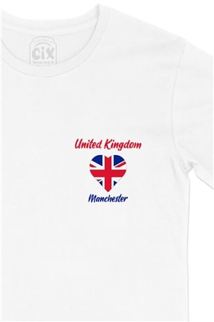 Manchester İngiltere Bayraklı Kalpli Cep Logo Tasarımlı Beyaz Tişört
