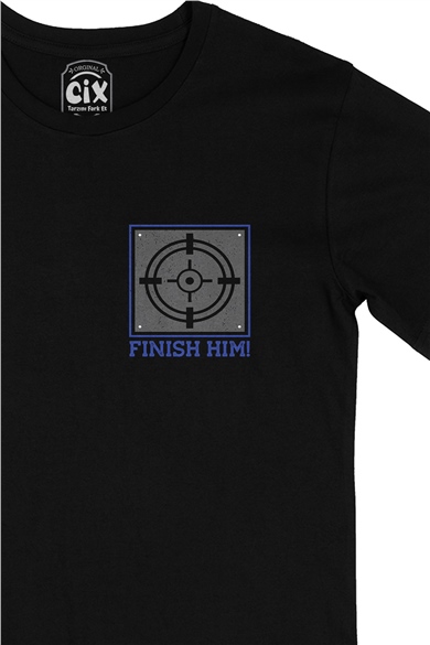Mavi Finish Him Cep Logo Tasarımlı Siyah Tişört