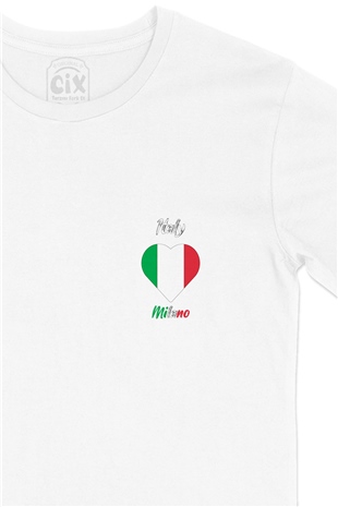 Milano İtalya Bayraklı Kalpli Cep Logo Tasarımlı Beyaz Tişört