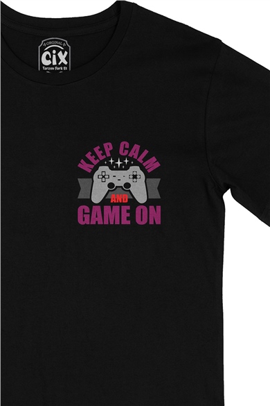 Mor Keep Calm Game On Cep Logo Tasarımlı Siyah Tişört