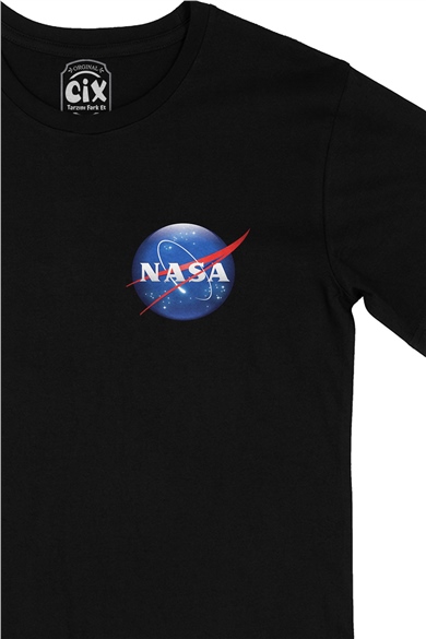 Nasa Logolu Cep Logo Tasarımlı Siyah Tişört