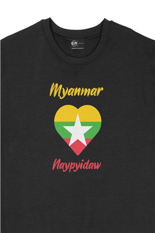 Naypyidaw Myanmar Bayraklı Kalpli Siyah Sweatshirt