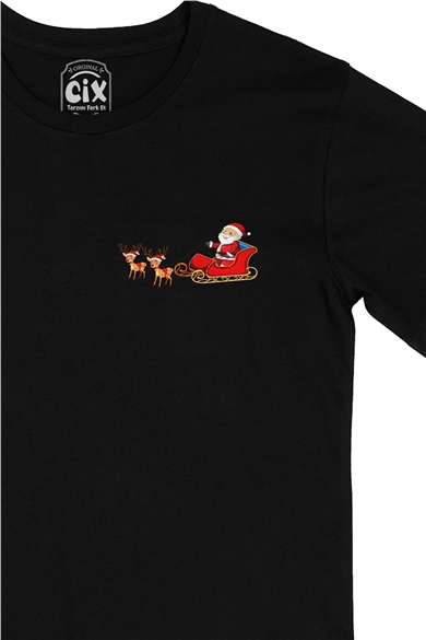 Noel Baba ve Geyikli Yılbaşı Cep Logo Tasarımlı Siyah Tişört