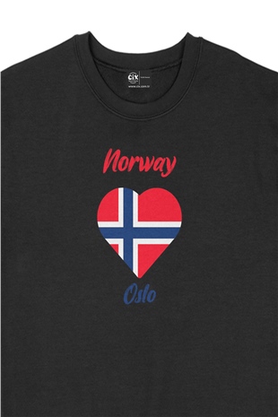 Oslo Norveç Bayraklı Kalpli Siyah Sweatshirt