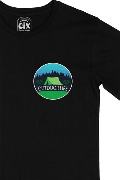 Outdoor Life Logolu Cep Logo Tasarımlı Siyah Tişört