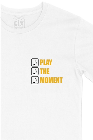 Play The Moment Cep Logo Tasarımlı Beyaz Tişört