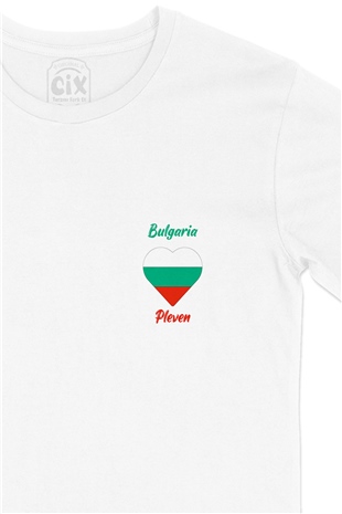 Pleven Bulgaristan Bayraklı Kalpli Cep Logo Tasarımlı Beyaz Tişört