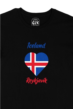 Reykjavik İzlanda Bayraklı Kalpli Siyah Tişört