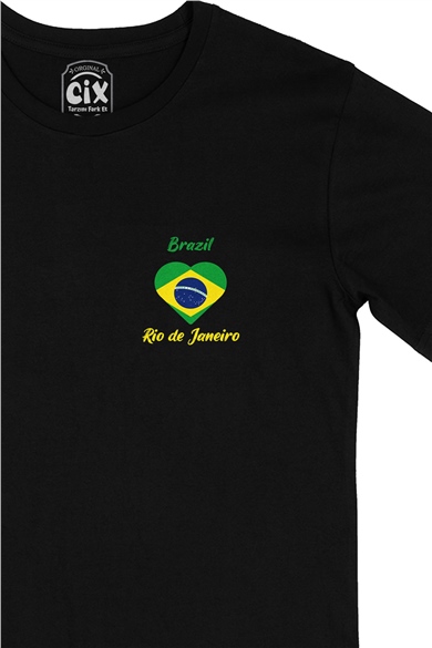 Rio De Janerio Brezilya Bayraklı Kalpli Cep Logo Tasarımlı Siyah Tişört