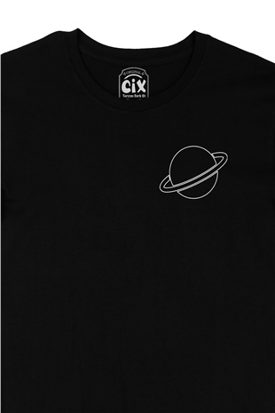Saturn Cep Logolu Siyah Tişört
