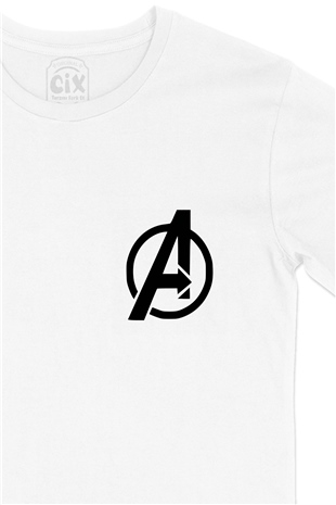 Siyah Avengers Logolu Cep Logo Tasarımlı Beyaz Tişört