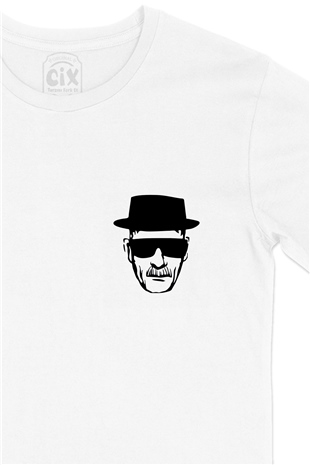 Siyah Heisenberg Cep Logo Tasarımlı Beyaz Tişört
