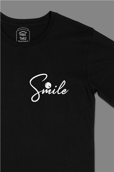 Smile Gülümse Cep Tasarımlı Siyah Tişört