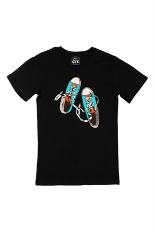 Sneakers Görselli Siyah Tişört