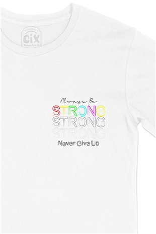 Strong Güçlü Ol Cep Logo Tasarımlı Beyaz Tişört