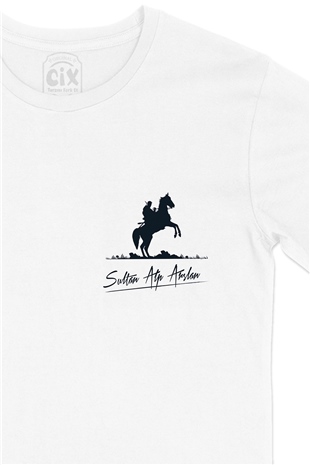 Sultan Alp Arslan Cep Logo Tasarımlı Beyaz Tişört