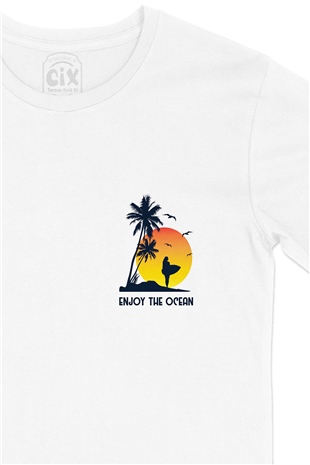 Surf Ocean Cep Logo Tasarımlı Beyaz Tişört