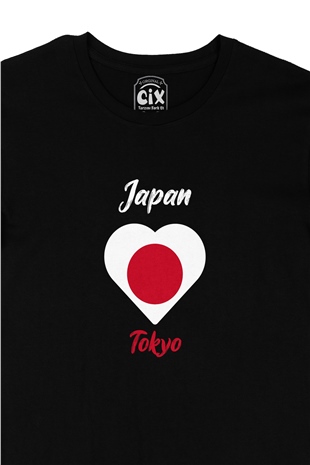 Tokyo Japonya Bayraklı Kalpli Siyah Tişört