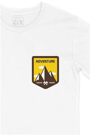 Trekking Adventure Cep Logo Tasarımlı Beyaz Tişört