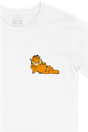 Uykucu Garfield Cep Logo Tasarımlı Beyaz Tişört