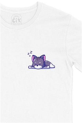 Uyuyan Kedi Cep Logo Tasarımlı Beyaz Tişört