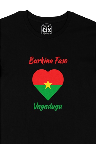 Vagadugu Burkina Faso Bayraklı Kalpli Siyah Tişört