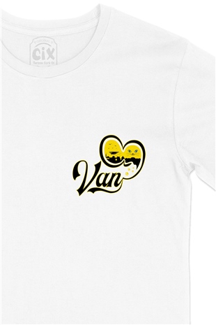 Van Kalpli Cep Logo Tasarımlı Beyaz Tişört