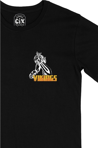 Vikingler Kılınç ve Kalkan Cep Logo Tasarımlı Siyah Tişört