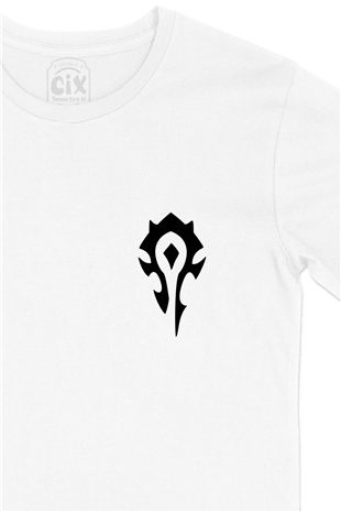 Warcraft Siyah Logolu Cep Logo Tasarımlı Beyaz Tişört