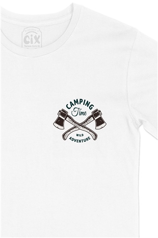 Wild Adventure Cep Logo Tasarımlı Beyaz Tişört