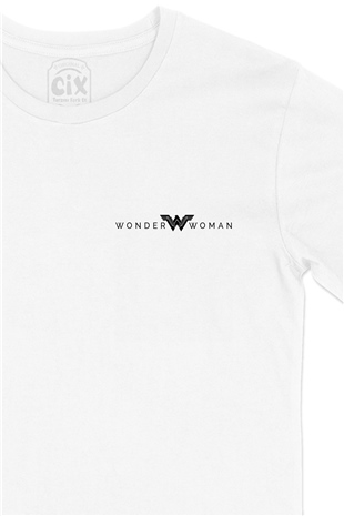 Wonder Woman Cep Logo Tasarımlı Beyaz Tişört