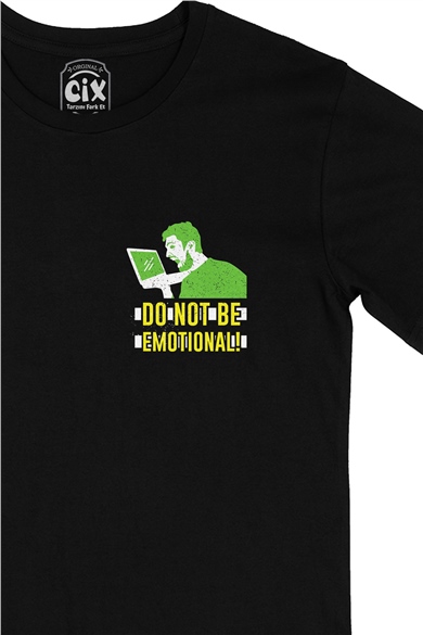Yeşil Do Not Be Emotional Cep Logo Tasarımlı Siyah Tişört
