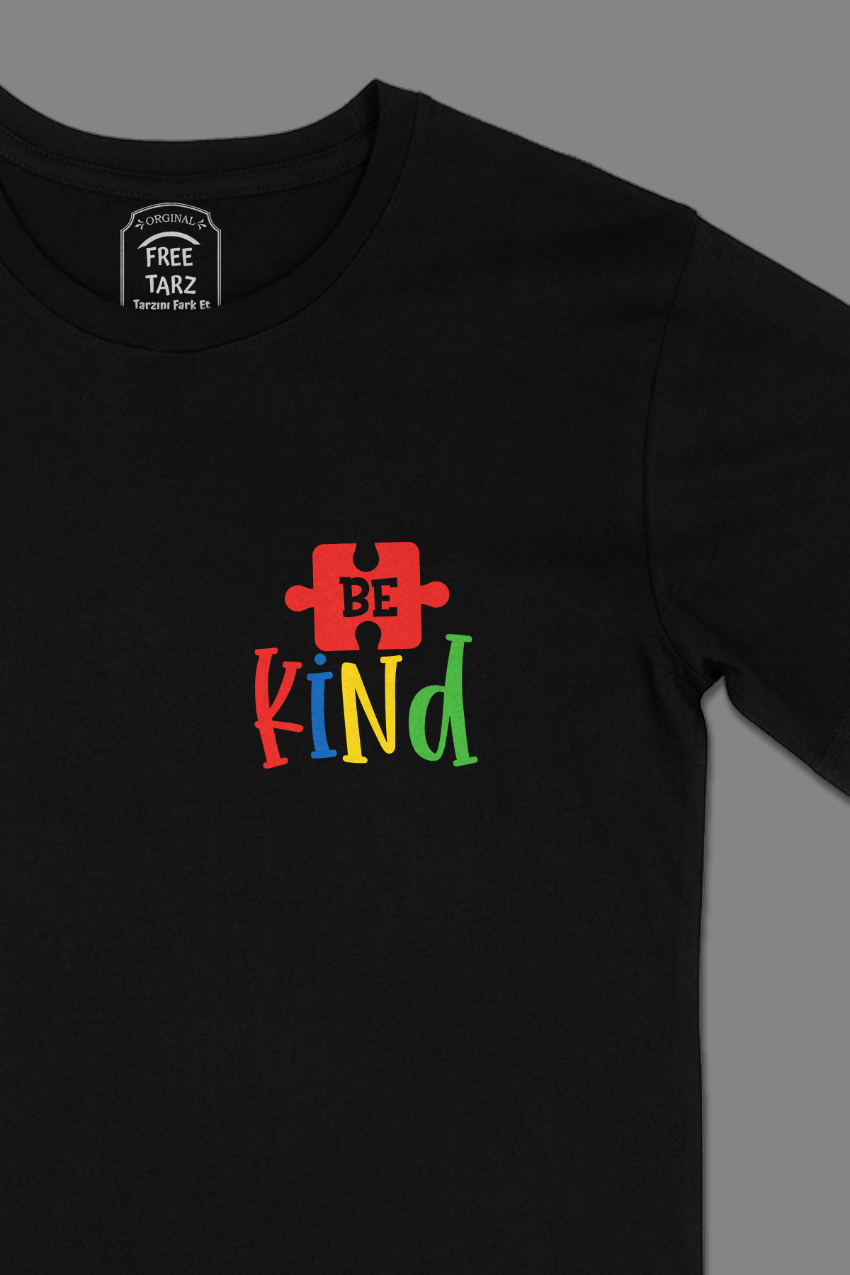 Be Kind Kibar Ol Cep Tasarımlı Siyah Tişört Be Kind Kibar Ol Cep Tasarımlı Siyah Tişört - Ücretsiz Kargo